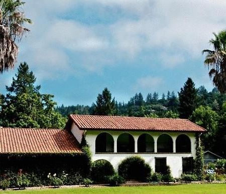 Spanish Villa Inn St. Helena Buitenkant foto