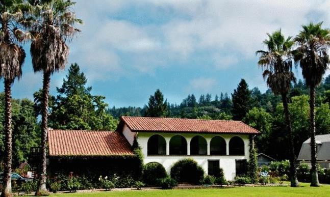 Spanish Villa Inn St. Helena Buitenkant foto