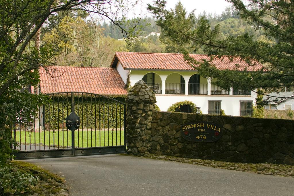 Spanish Villa Inn St. Helena Buitenkant foto